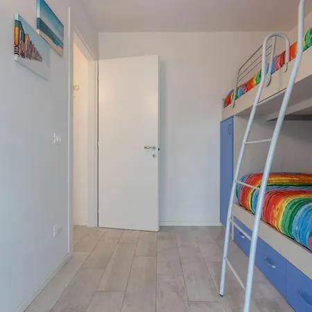 Apartment Blu Indaco *