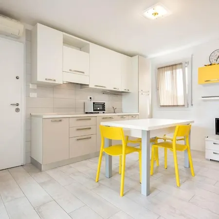 Apartment Blu Indaco