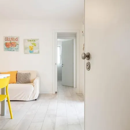 Apartment Blu Indaco *