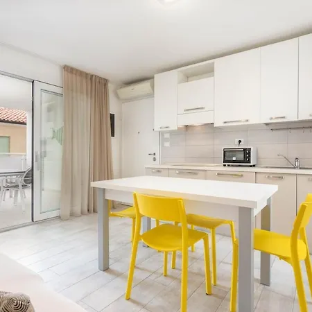 Apartment Blu Indaco Lignano Sabbiadoro